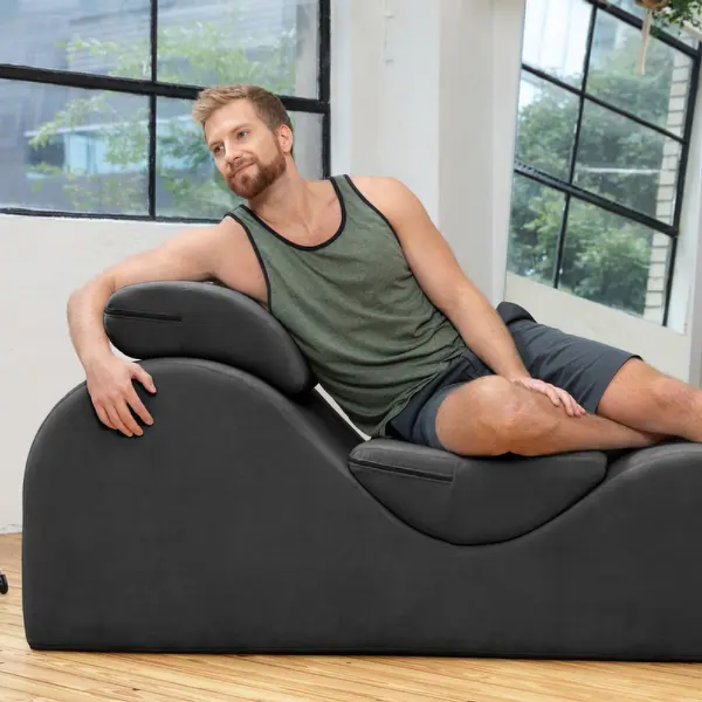 Esse Chaise